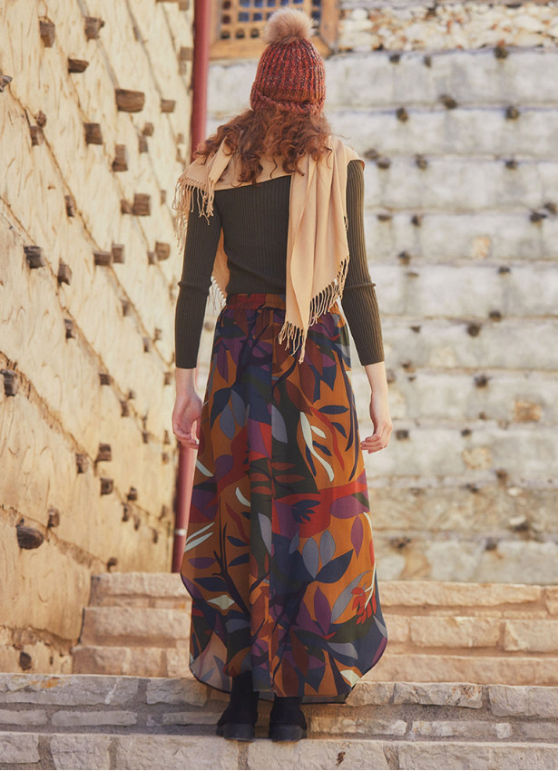 Easy Pull On Elastic Waist Printed Long Slit Skirt