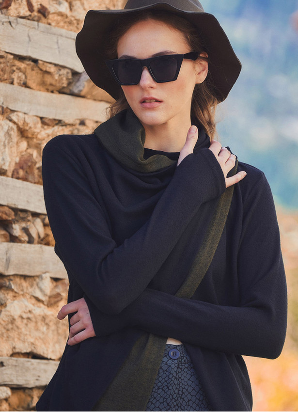 Boho Style Thumbhole Black Cardigan