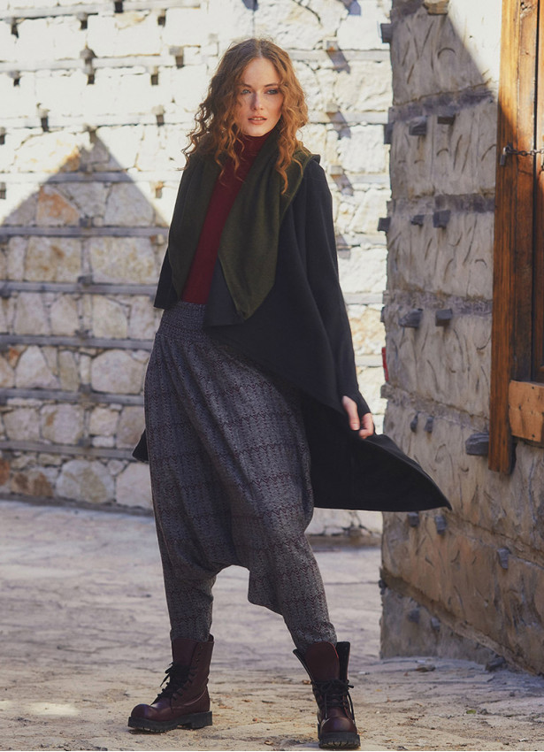 Thumb Hole Detailed Bohemian Style Hooded Long Black Cardigan