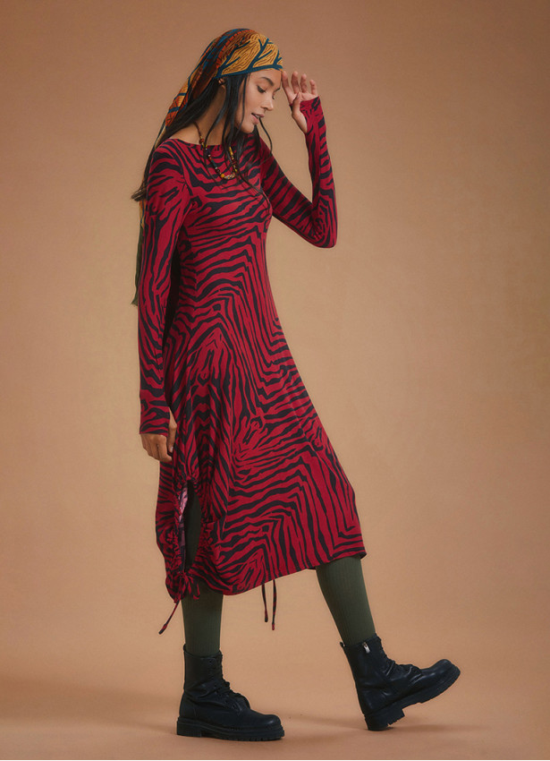 Boat Neck Thumb Hole Side Strings Red Pattern Dress
