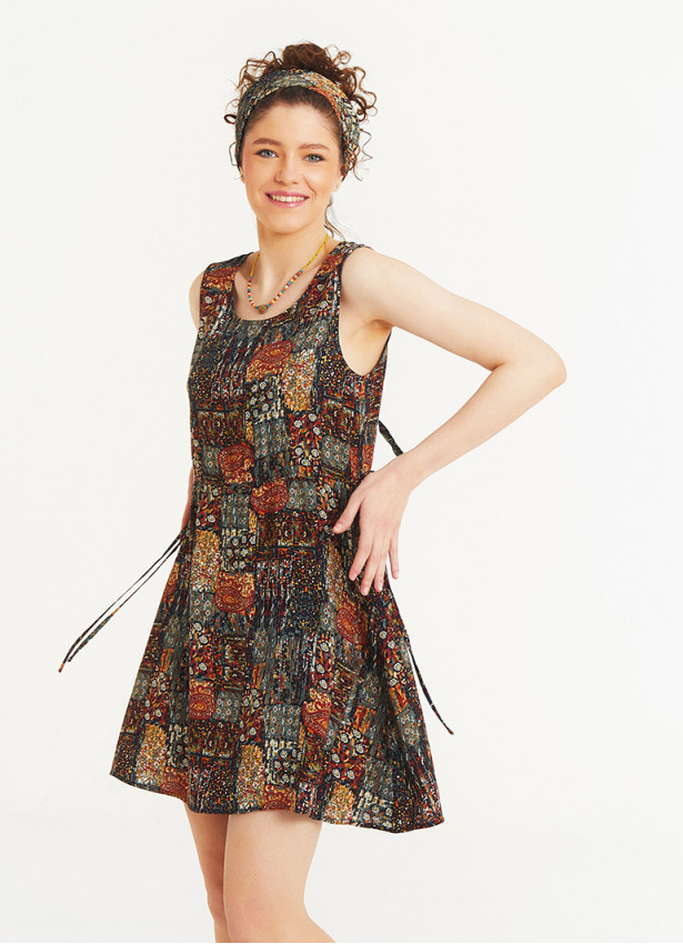 Khaki Print Crew Neck Sleeveless Tie Waist Dress
