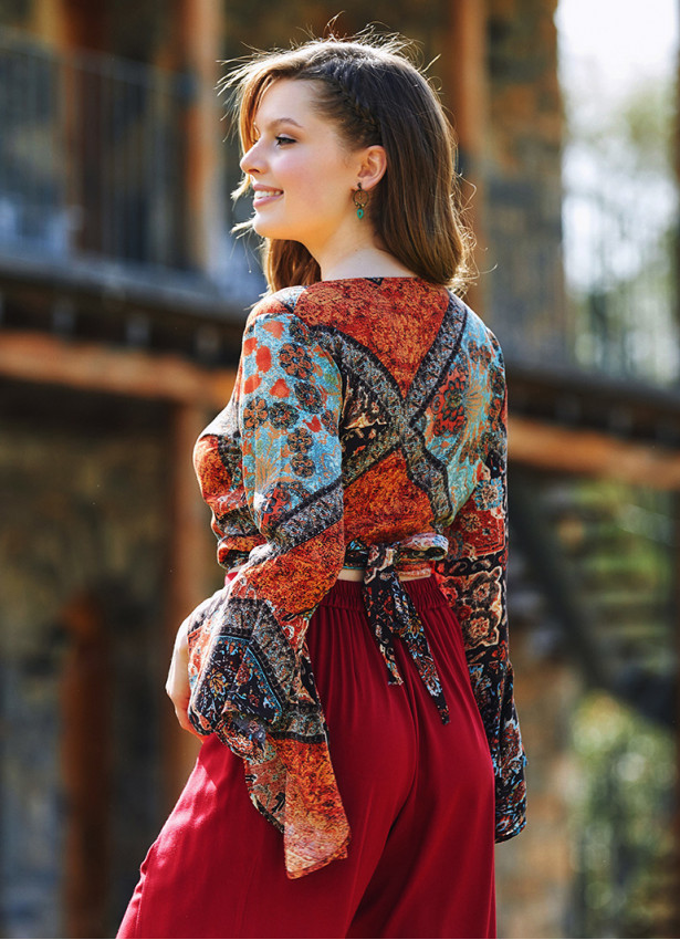 Etnic Patterned Gypsy Style Bell Sleeve Crop Top