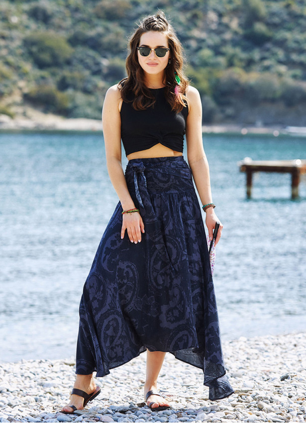 Gray Loose Asymmetric Skirt